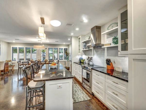 Lido Key Vacation House with Pool Near St. Armands Circle
